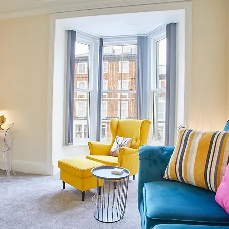 Host & - The Funky Robin Whitby