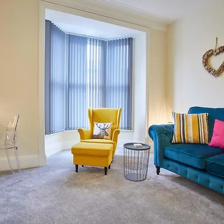 Host & - The Funky Robin Apartamento Whitby